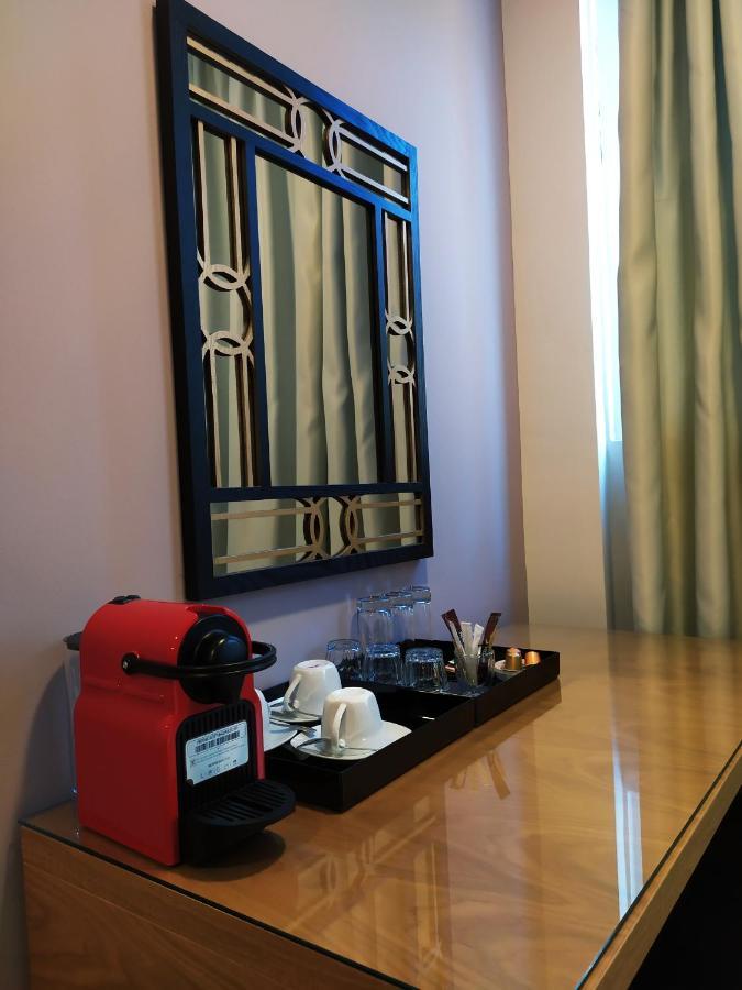סלוניקי La Place De La Gare Suites - New Subway Station מראה חיצוני תמונה